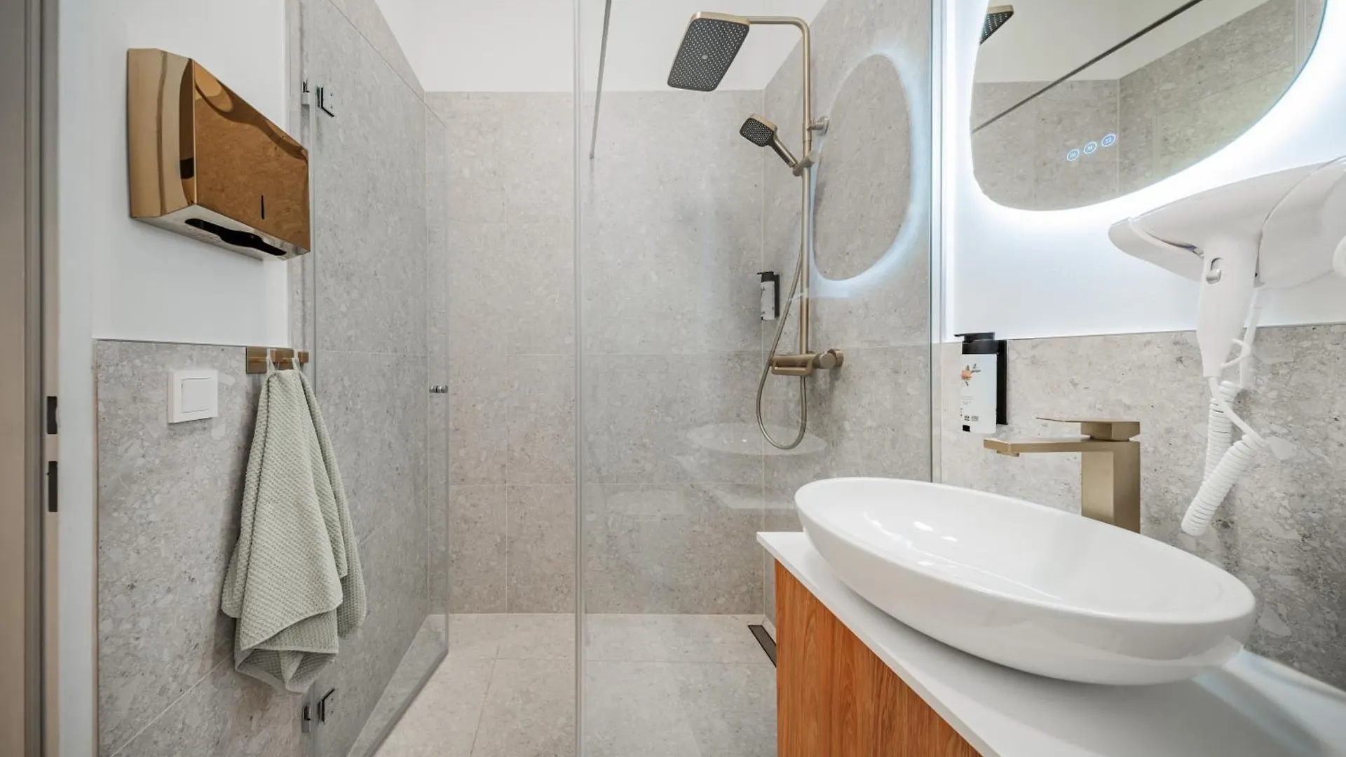 Home1 - District Twelve Boutique Hostel Vienne